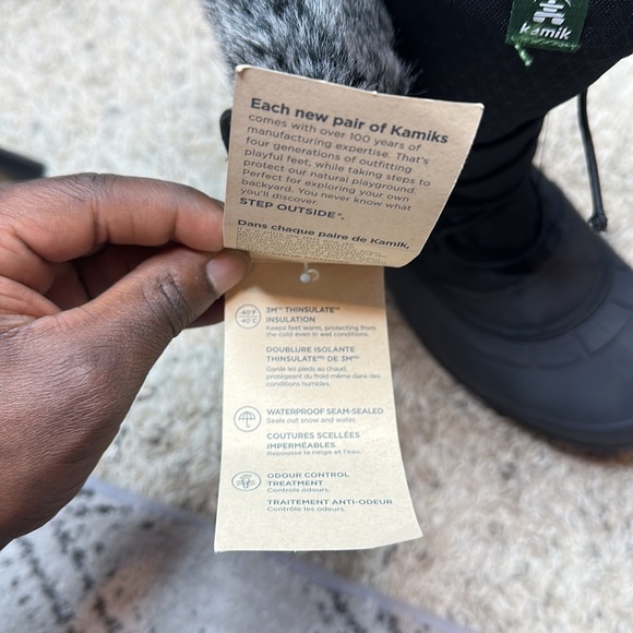 Kamik Momentum 2 - Women's sz 7 *DAMAGED* - Picture 15 of 16